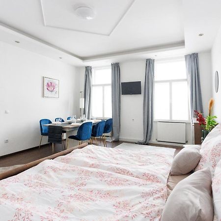 Central, Modern, Big Apartment ウィーン エクステリア 写真