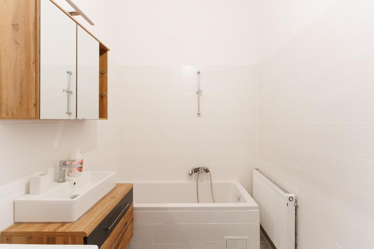Central, Modern, Big Apartment ウィーン エクステリア 写真